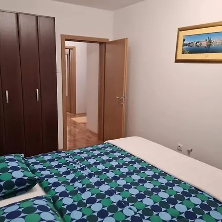 Jovanka 2 Apartamento *