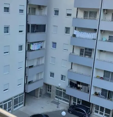 Apartamento Jovanka 2 *